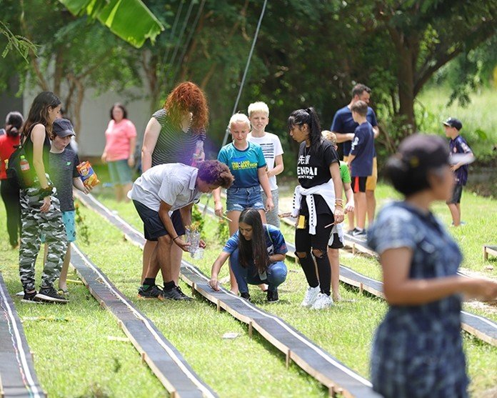 Hand to Hand Foundation and friends go for Guinness World Record