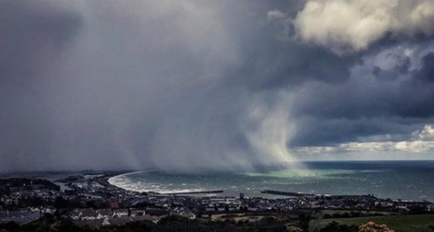 Heavy rains, strong waves warning issued for the next 24 hours