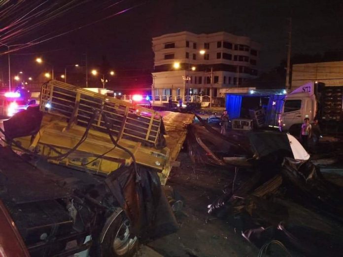 Two dead, two injured in road accident with two trailers, truck and sedan in Chonburi