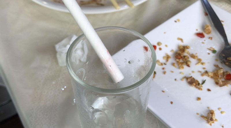 Customer finds lipstick mark on her straw