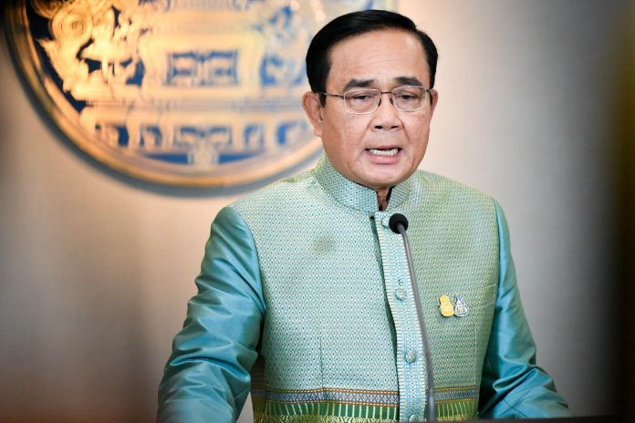 Prime Minister of Thailand asks for everyone to stop drinking for the end of Buddhist Lent