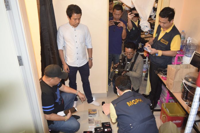 Two Men Arrested In Pattaya For Selling Illegal Adult Toys And Drugs