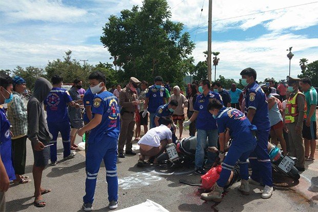 Motorcycles crash