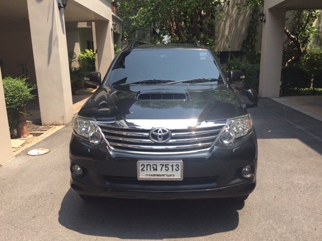 TOYOTA FORTUNER