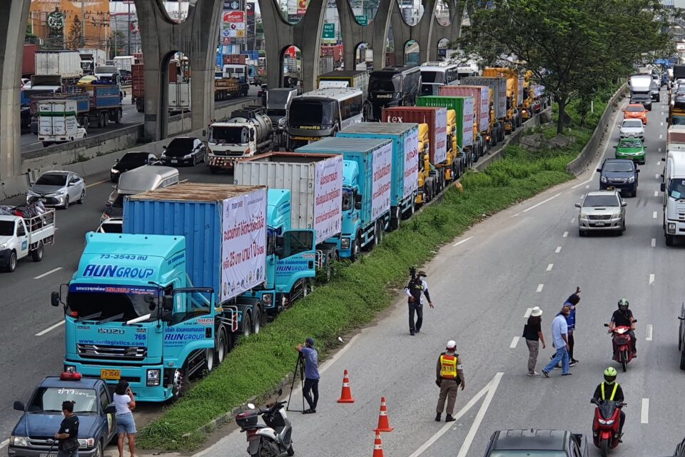 7-day ultimatum given by truck operators
