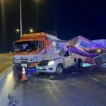 3-vehicle expressway crash ,one killed