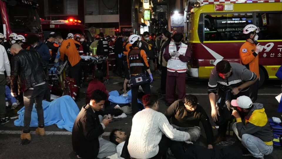 South Korea mourns after Halloween crowd crush kills at least 151