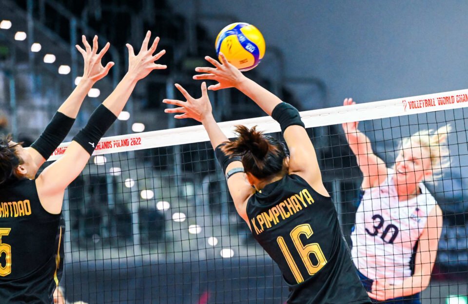 Volleyball championship Thai women go down fighting