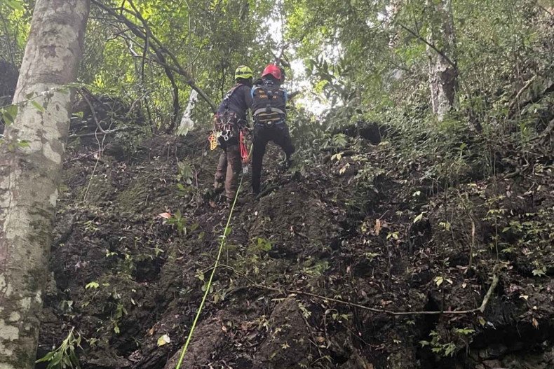 Frenchman found dead near cliff