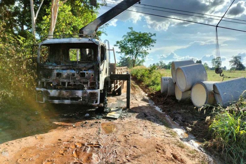 Truck crane touches live wire one dead