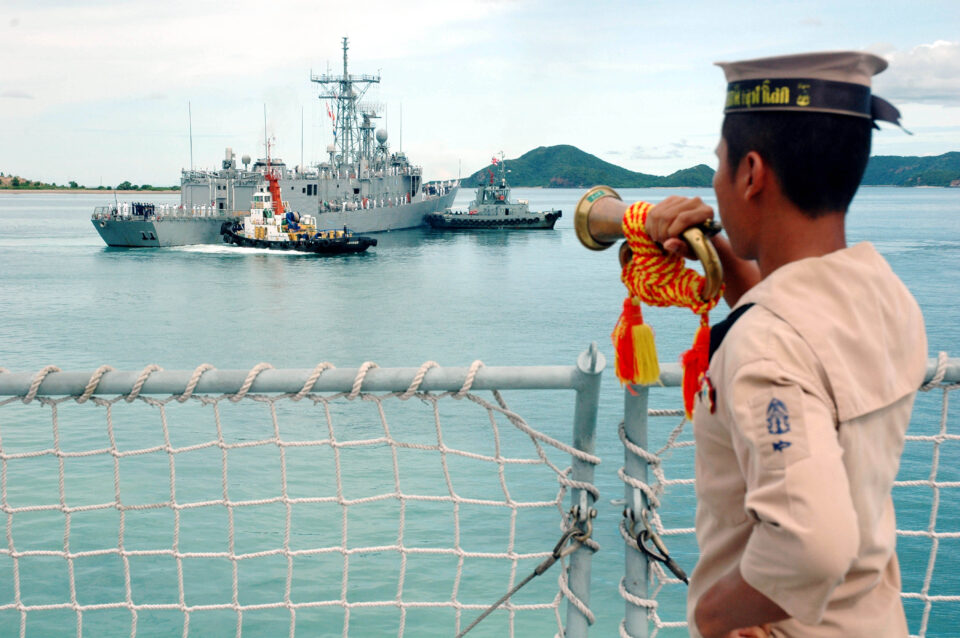 Floating dead body of a foreign national found in sea