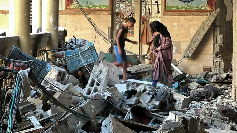 Israeli Shelling of Gaza School Claims Lives of At Least 15