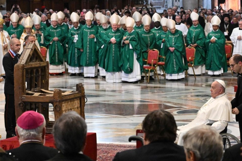 Pope's Commission Warns of Ongoing Failures in Reporting Clerical Abuse