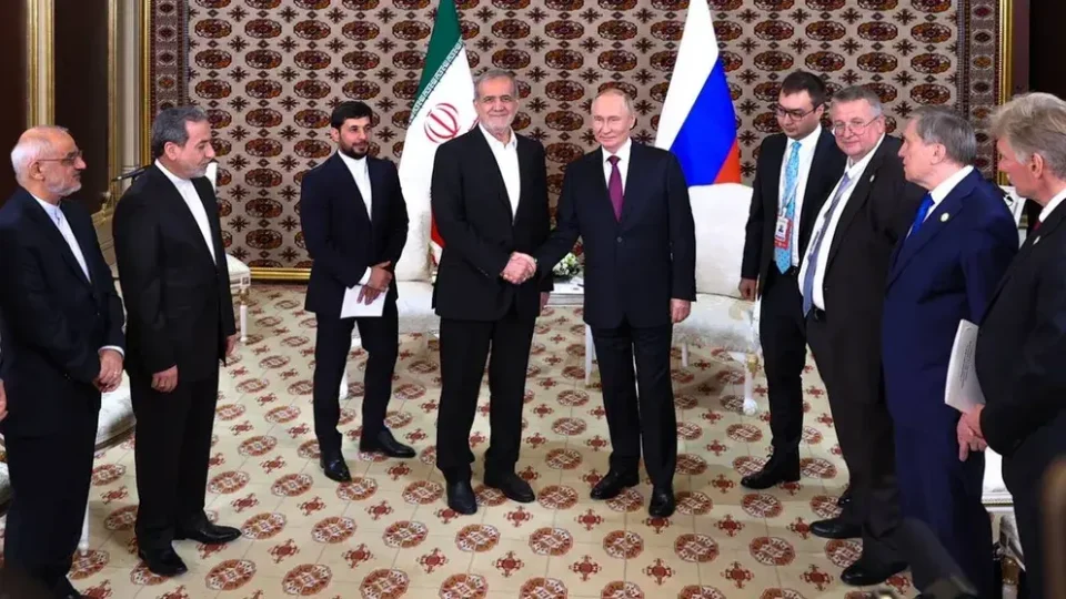 Putin and Iranian President Meet Amid Rising Tensions in the Middle East